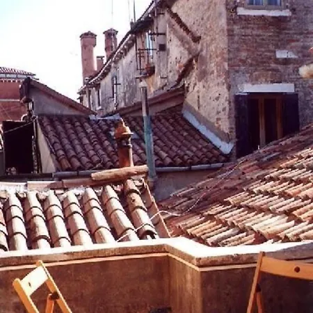Zweijaehrige Terrassenwohnung * Venedig