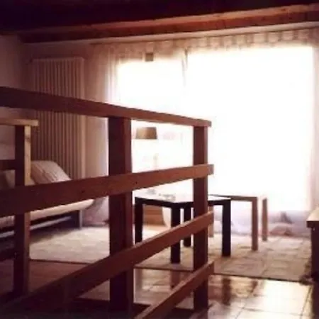 Zweijaehrige Terrassenwohnung