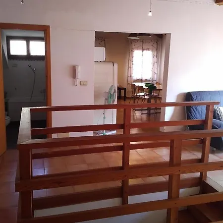 Zweijaehrige Terrassenwohnung Venedig